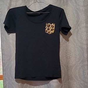 Cheetah pocket tee